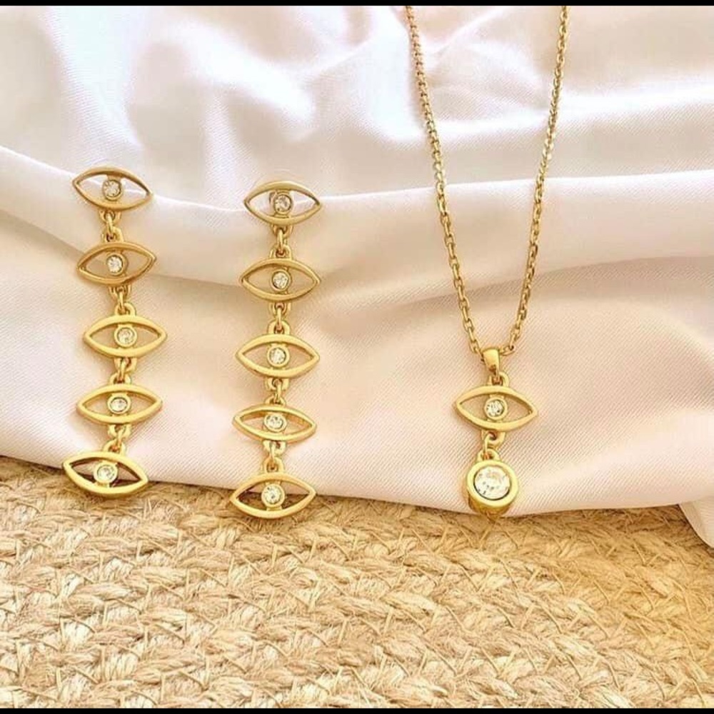 Earring and necklace